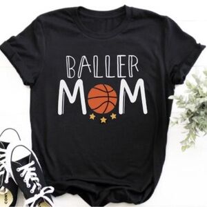 Baller Mom Basketball Mom Women’s Short Sleeve T-shirt